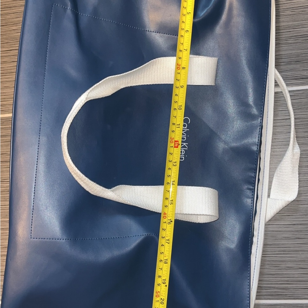 Calvin Klein Blue Travel Duffle Bag - Picture 2 of 3